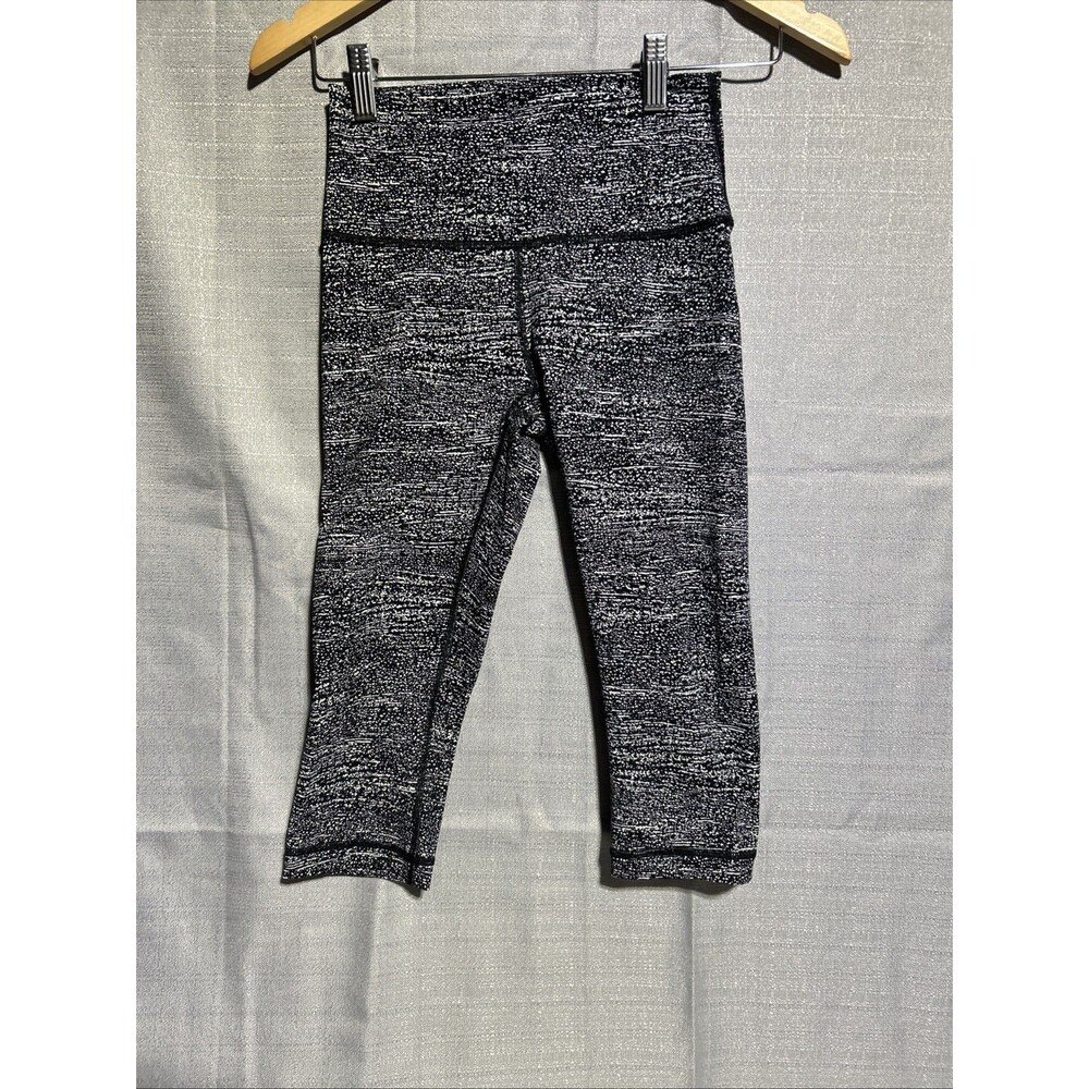 LULULEMON Wunder Under Crop Hi-Rise Leggings size 4 black white grey